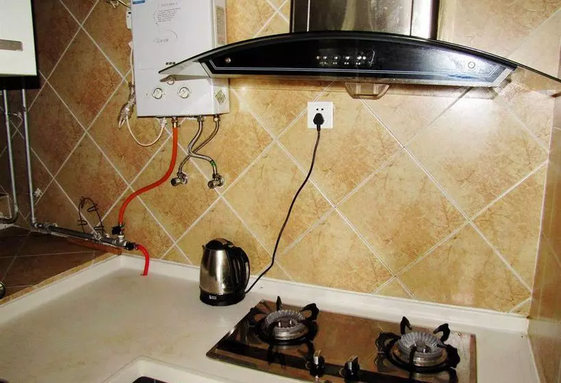 She & He Apartment(luohu Zunyu)