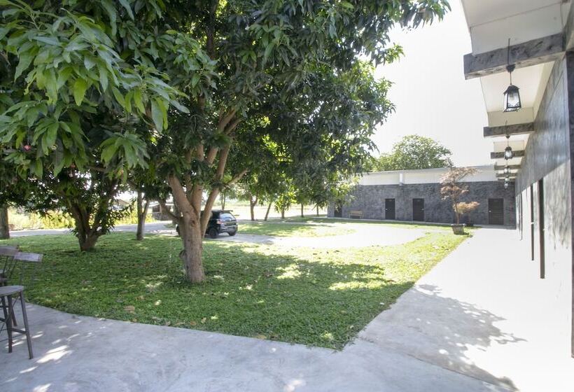 فندق Baan Rak Mai By Oyo  Rooms