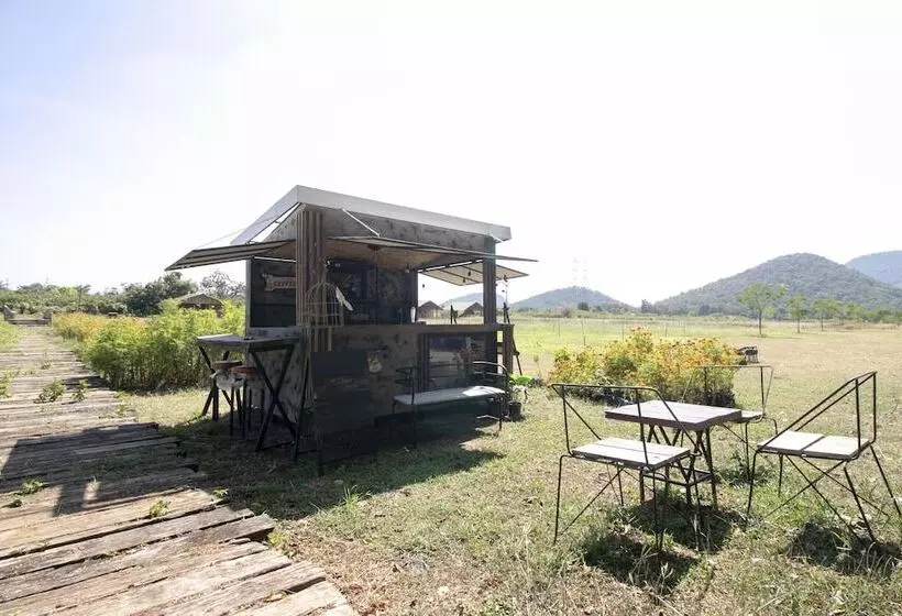 هتل Baan Rak Mai By Oyo  Rooms