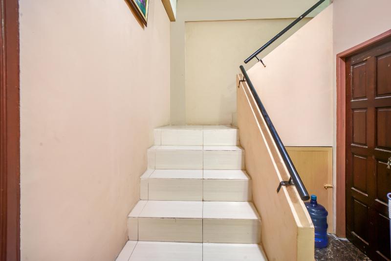 فندق Botania Homestay & Cafe By Oyo Rooms