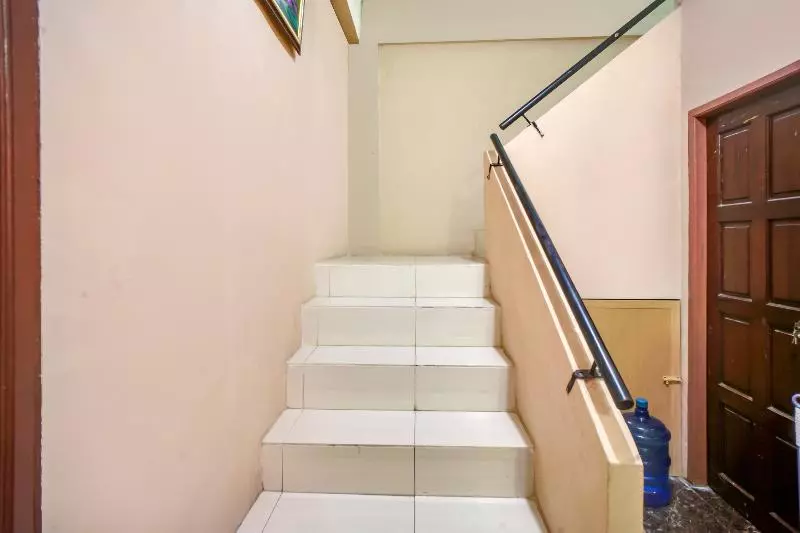 Hotelli Botania Homestay & Cafe By Oyo Rooms