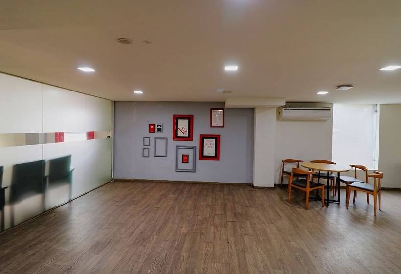 Fabhotel The Chaitanyas