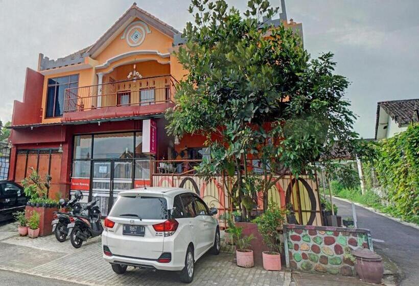 호텔 Harwin Homestay By Oyo Room