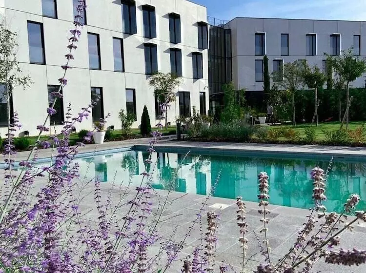 Hotelli Hôtel Dali Val D'europe