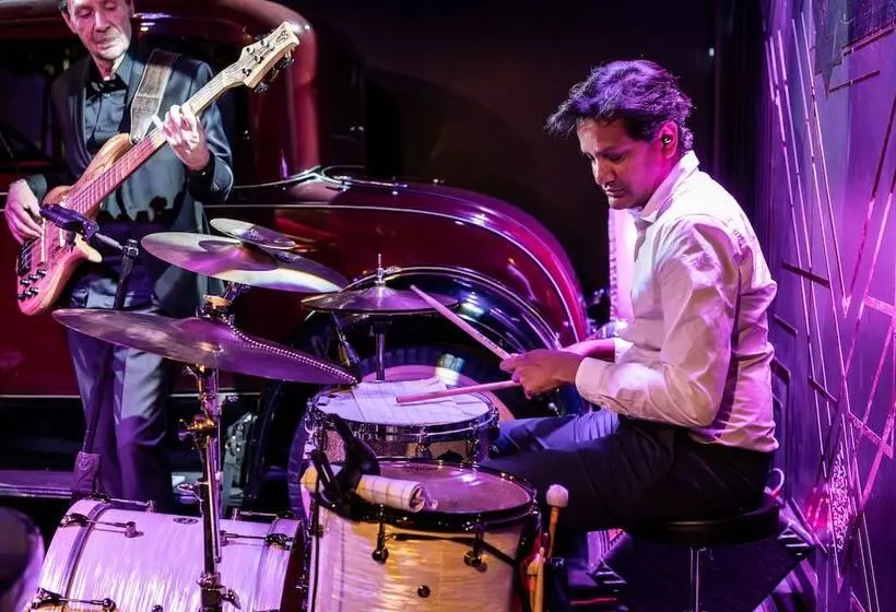 Hotelli Hôtel Dali Val D'europe