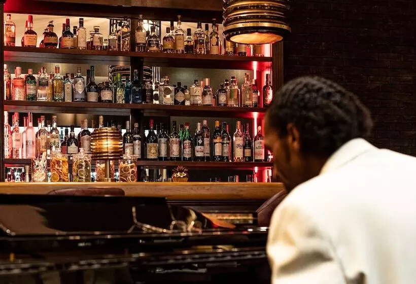 Hotelli Hôtel Dali Val D'europe