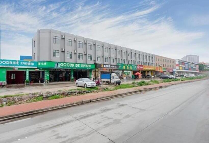 ホテル Jtour Inn Guangzhou Zhongluotan Metro Station