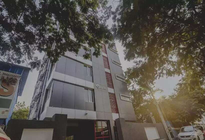 ホテル Townhouse Madhapur Near Shilparamam