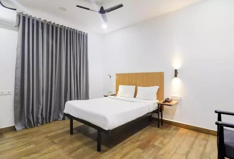 ホテル Townhouse Madhapur Near Shilparamam