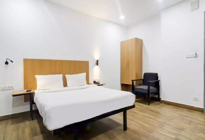 ホテル Townhouse Madhapur Near Shilparamam