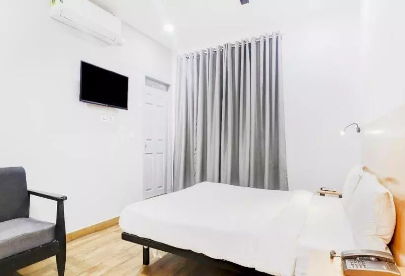 ホテル Townhouse Madhapur Near Shilparamam