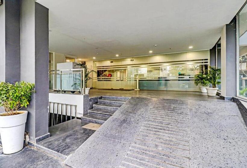 فندق Super Townhouse Sector 30 Near Botanic Garden Of Indian Republic