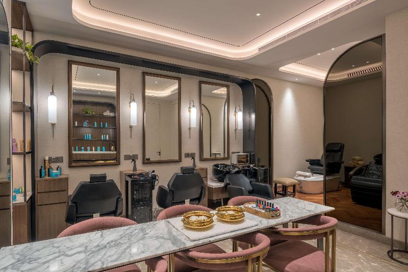 Hotel Radisson Blu  & Spa, Nashik