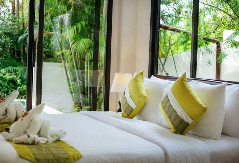 Secret Garden Villa 3br（pool/walk To Beach）