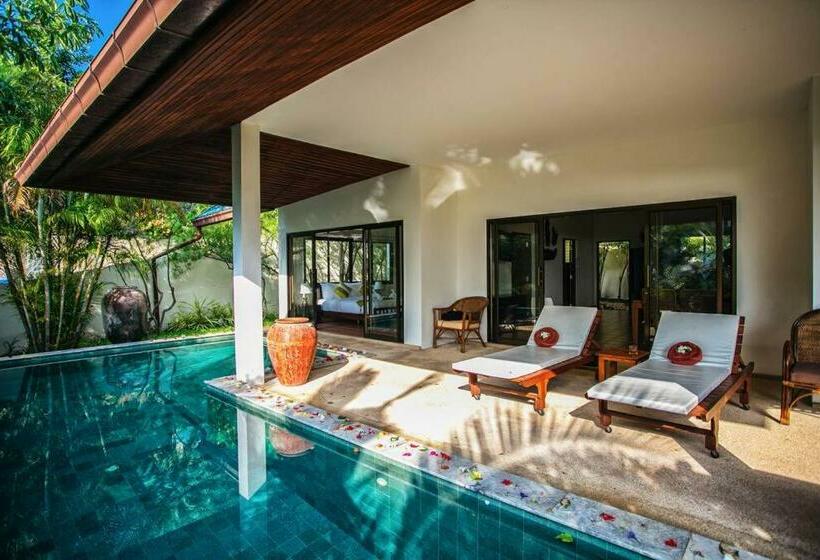 Secret Garden Villa 3br（pool/walk To Beach）