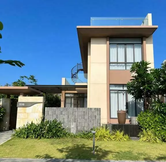 Cam Ranh Villa