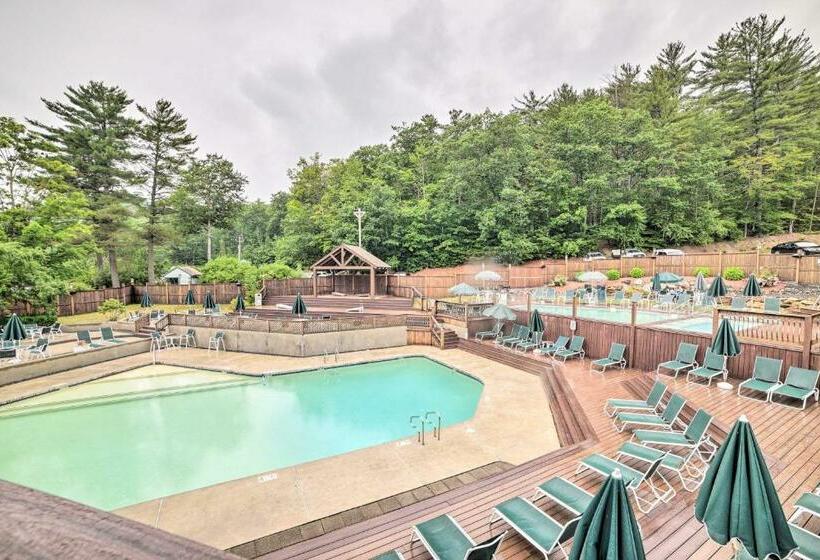 Cozy Campton Townhome With Sprawling Mtn Views