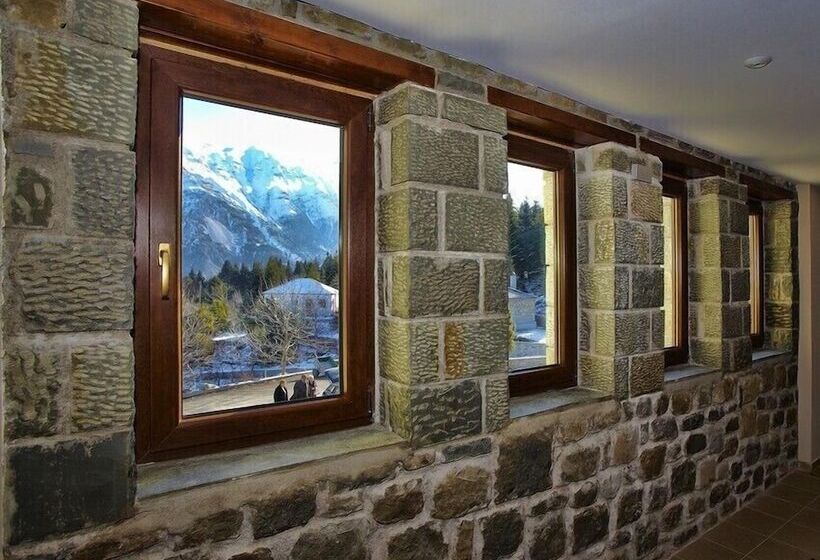 Отель Anavasi Mountain Resort