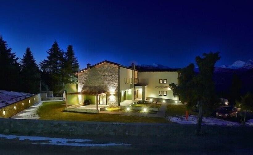 Отель Anavasi Mountain Resort