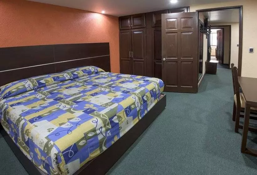 هتل Oaxaca Inn Reforma