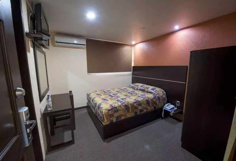 هتل Oaxaca Inn Reforma