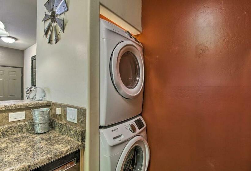 Show Low Condo Less Than 3 Mi To Fool Hollow Lake!