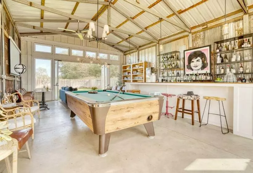Coppola By Avantstay Explore The Wineries Near This Gorgeous Healdsburg Home W Bar Large Yard