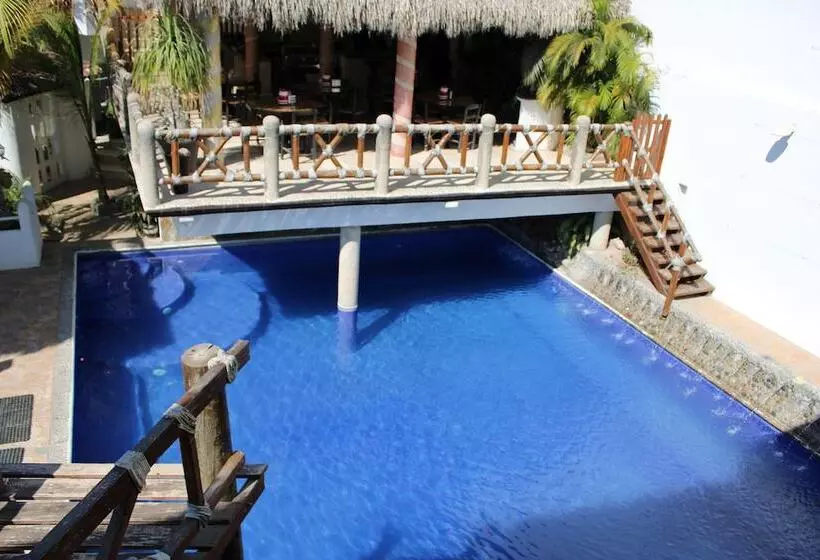 ホテル Coyula Huatulco