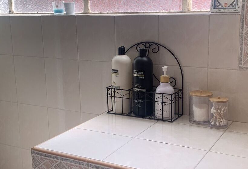 Отель Mi Casa En Coyoacan