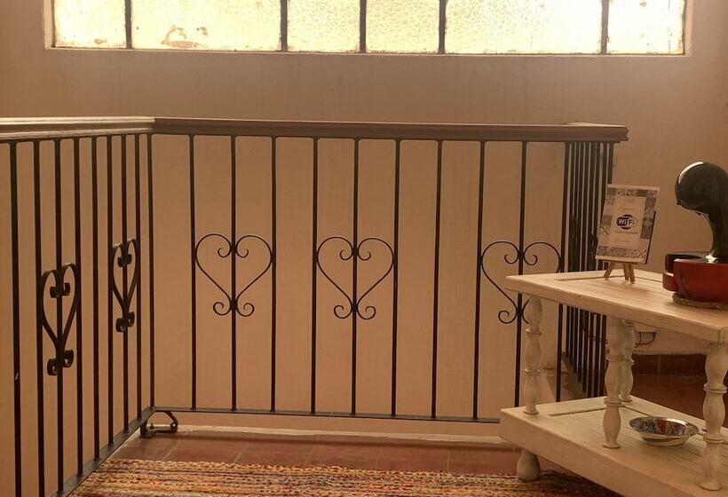 Отель Mi Casa En Coyoacan