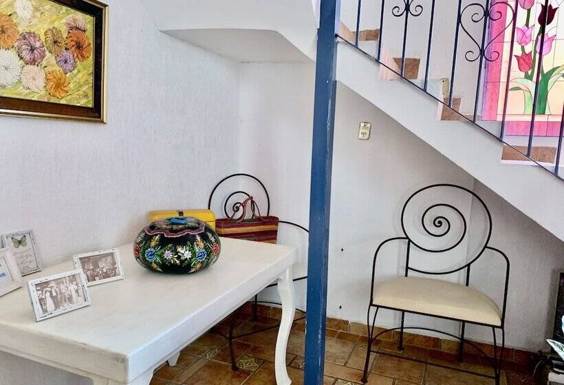 Отель Mi Casa En Coyoacan