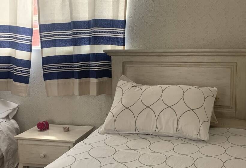 Отель Mi Casa En Coyoacan