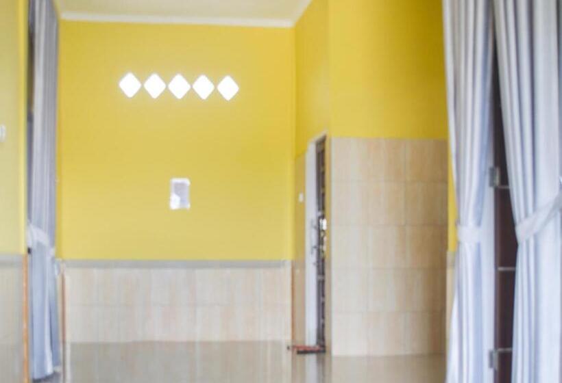 هتل Spot On 91463 Obby Guest House