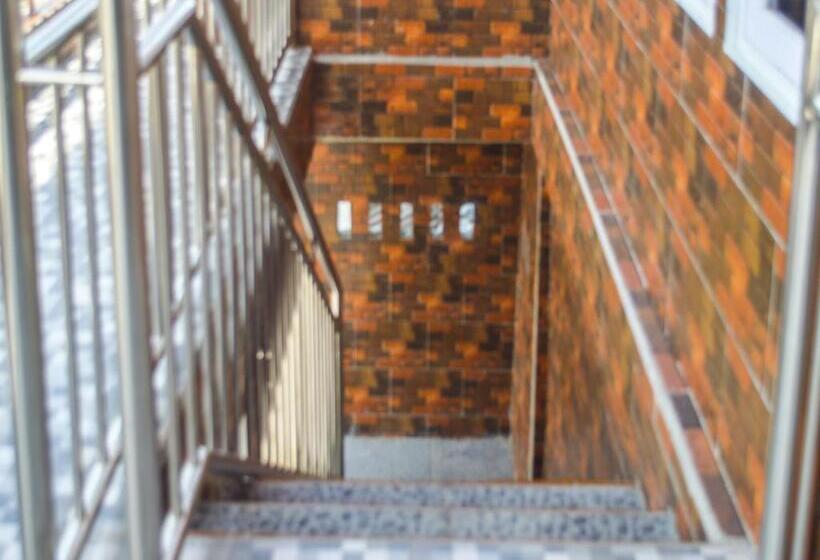 هتل Spot On 91463 Obby Guest House