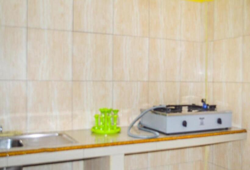 هتل Spot On 91463 Obby Guest House