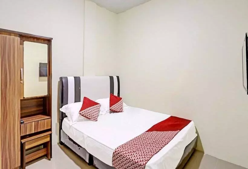 ホテル Spot On 91500 Suci Homestay Syariah