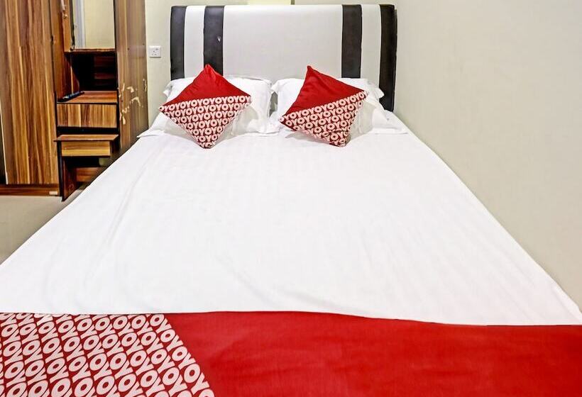 Отель Spot On 91500 Suci Homestay Syariah