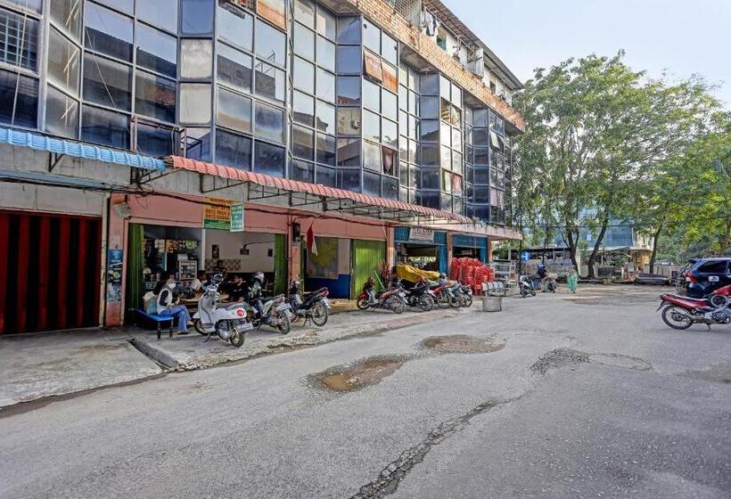 Отель Spot On 91500 Suci Homestay Syariah