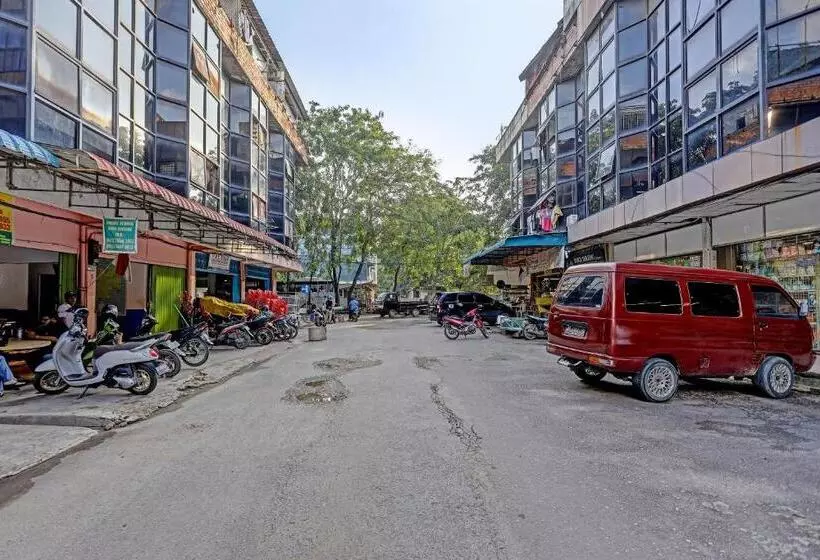 ホテル Spot On 91500 Suci Homestay Syariah