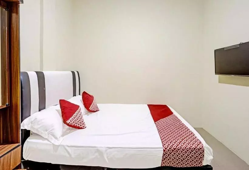 ホテル Spot On 91500 Suci Homestay Syariah