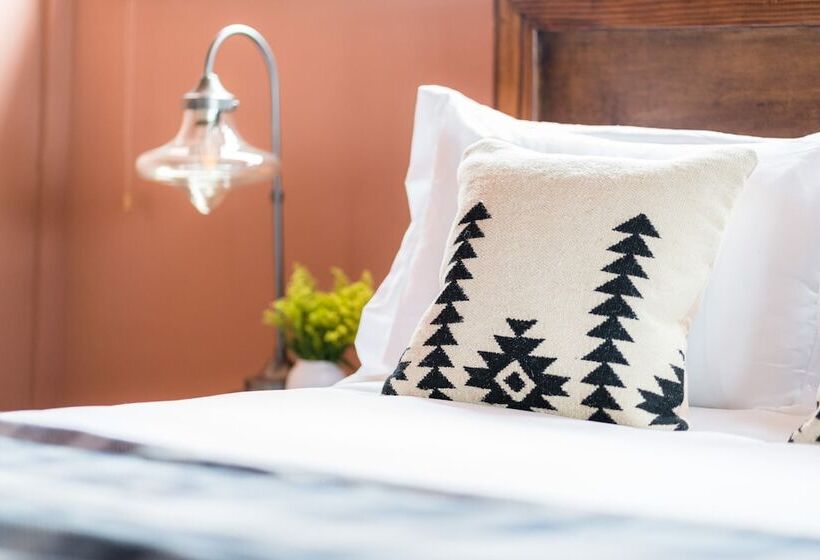 Juniper By Avantstay Incredible Mountainside Home W/ Incredible Lake Views!