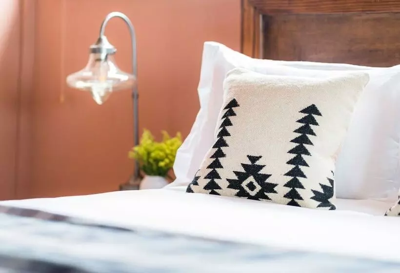 Juniper By Avantstay Incredible Mountainside Home W/ Incredible Lake Views!