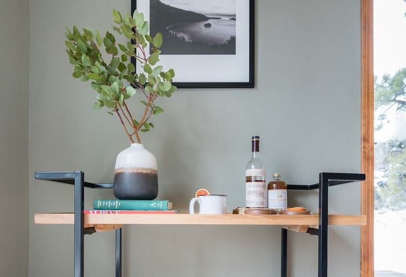 Juniper By Avantstay Incredible Mountainside Home W/ Incredible Lake Views!