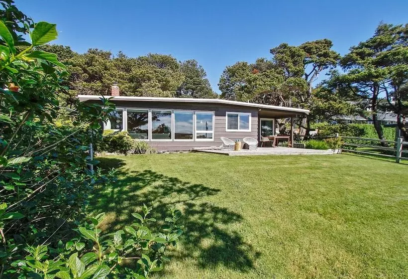 Modern Love By Avantstay Serene Home In Arch Cape W Large Yard In Great Location
