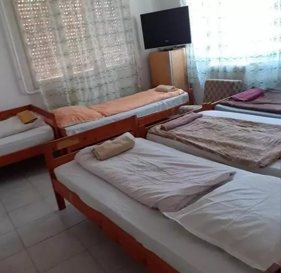 ペンション Malomtavi Vendégház Tapolca