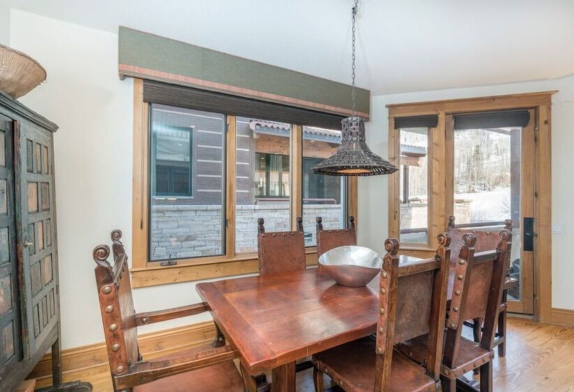 Telemark B By Avantstay Ski In Ski Out At The Heart Of Mountain Village