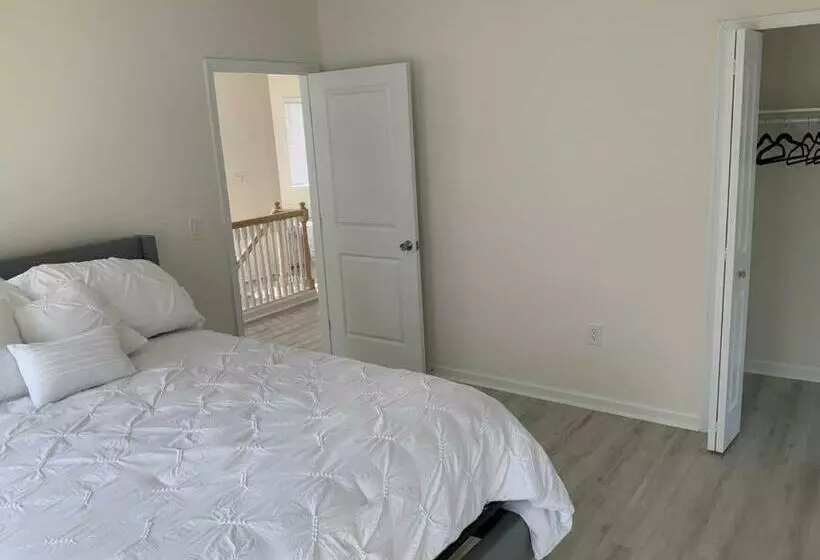 6 Bd 3ba Home Walking Distance To Downtown