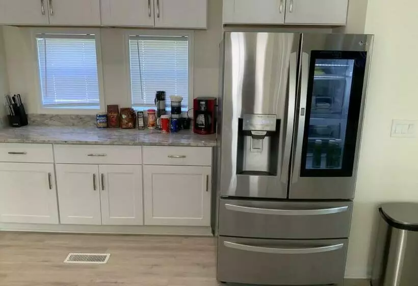 6 Bd 3ba Home Walking Distance To Downtown
