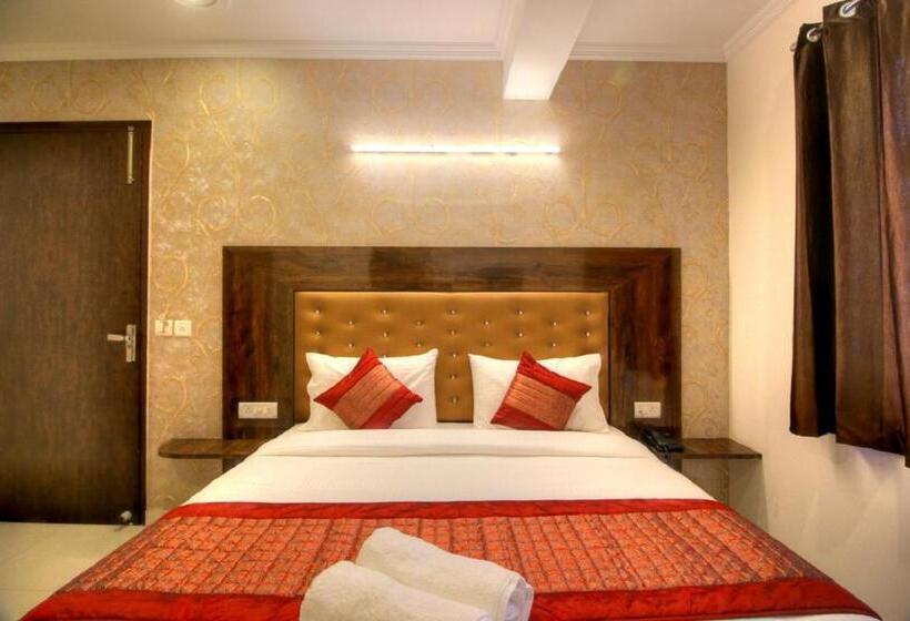 Отель Ark Of Avalon Near Igi Airport New Delhi