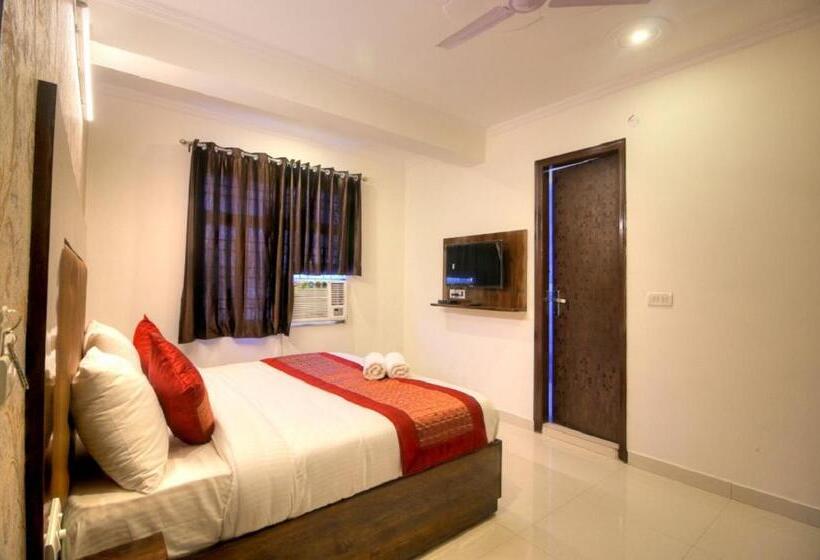 Отель Ark Of Avalon Near Igi Airport New Delhi